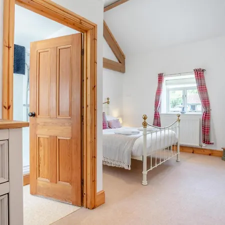 3 Bed In Cawton Oc-t32407 Hébergement de vacances *