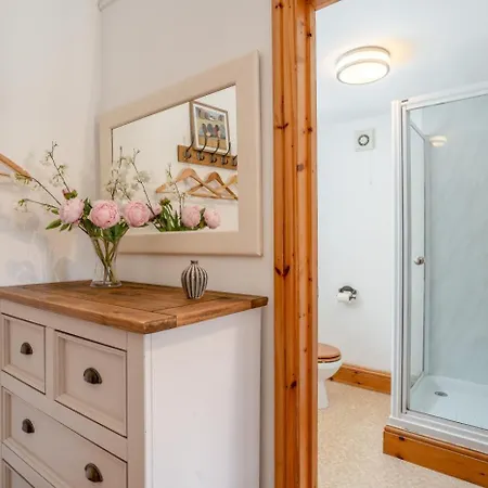 3 Bed In Cawton Oc-t32407 Prázdninový dům