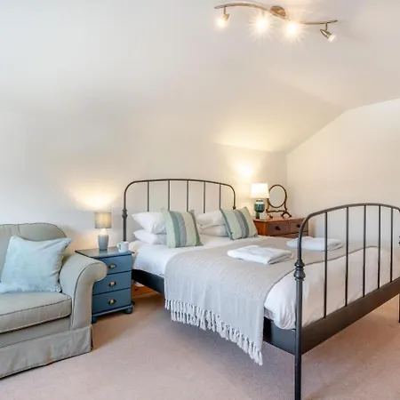 3 Bed In Cawton Oc-t32407 בית נופש *